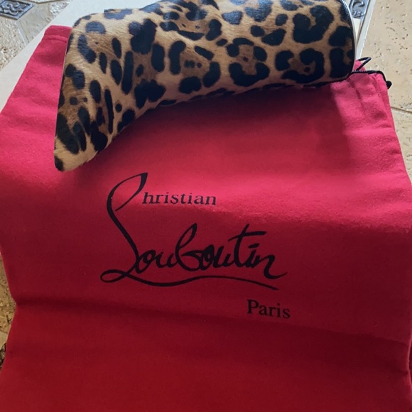 Christian Louboutin (authentic)So Kate booties - Picture 4 of 9